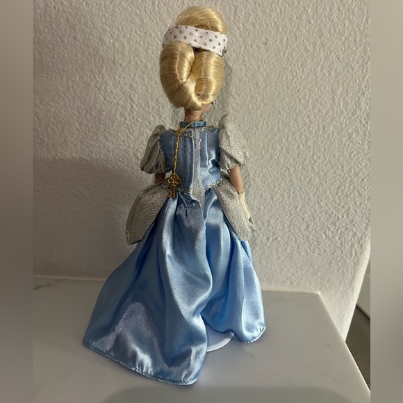 Disney Porcelain Keepsake Princesses - Picture 7 of 7